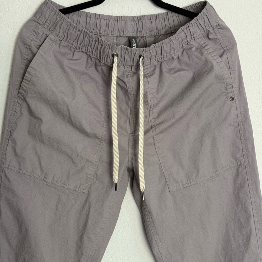 Vuori Women’s Ripstop Pants Light Gray  with Drawstring